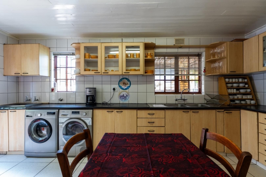 7 Bedroom Property for Sale in Cloetesville Western Cape